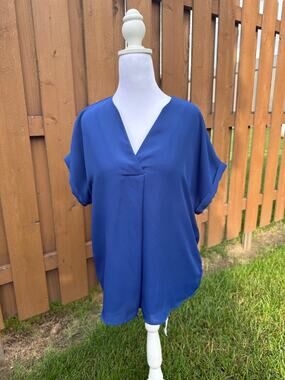 Jess Lea Blue V-neck Blouse Size Large